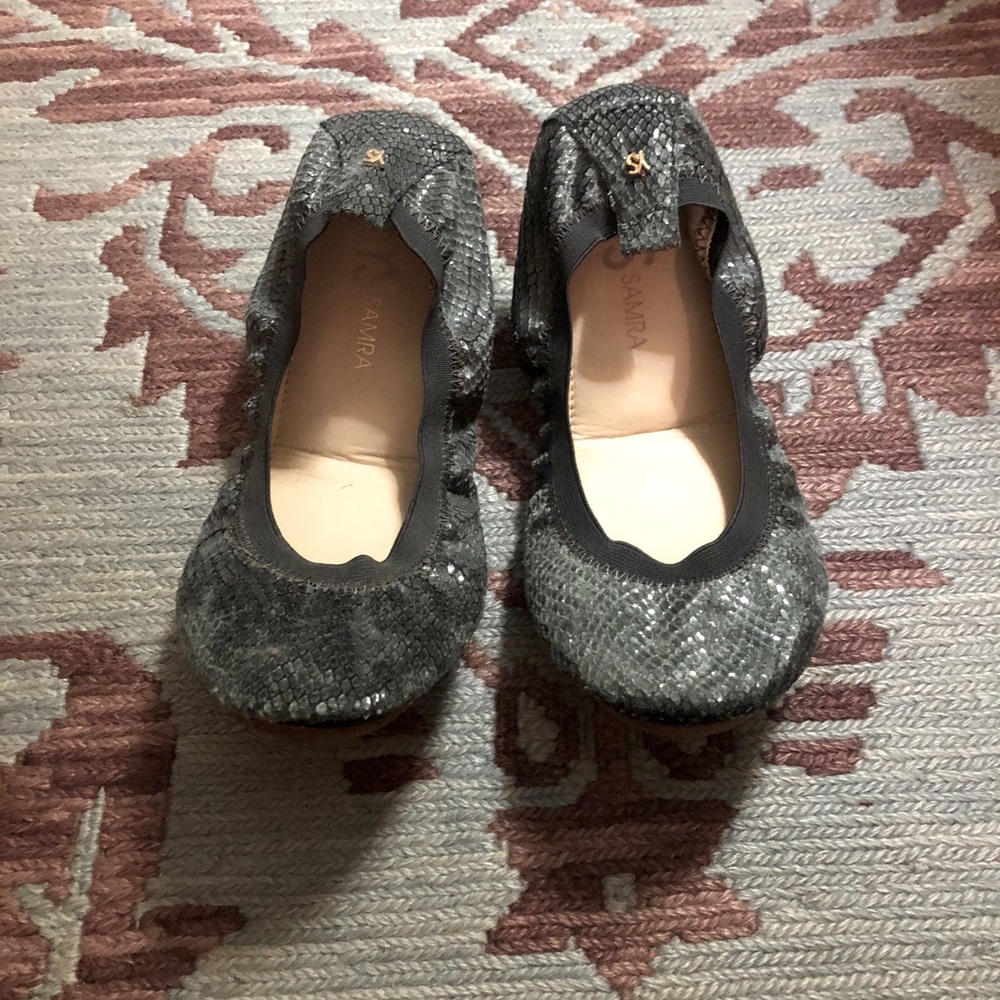 Yosi Samra round toe flats